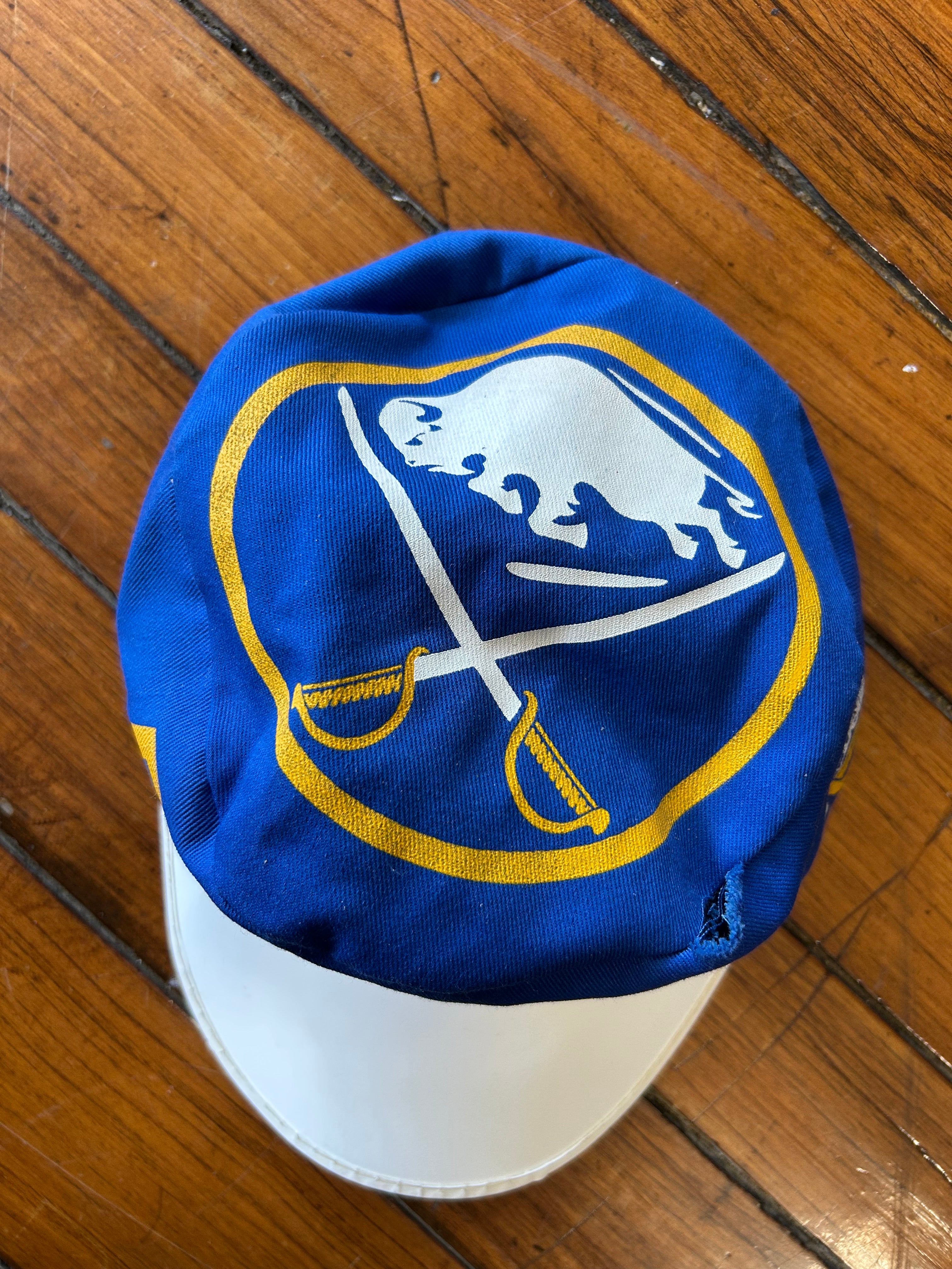 Buffalo Sabres NHL Hockey Painters Cap 80s