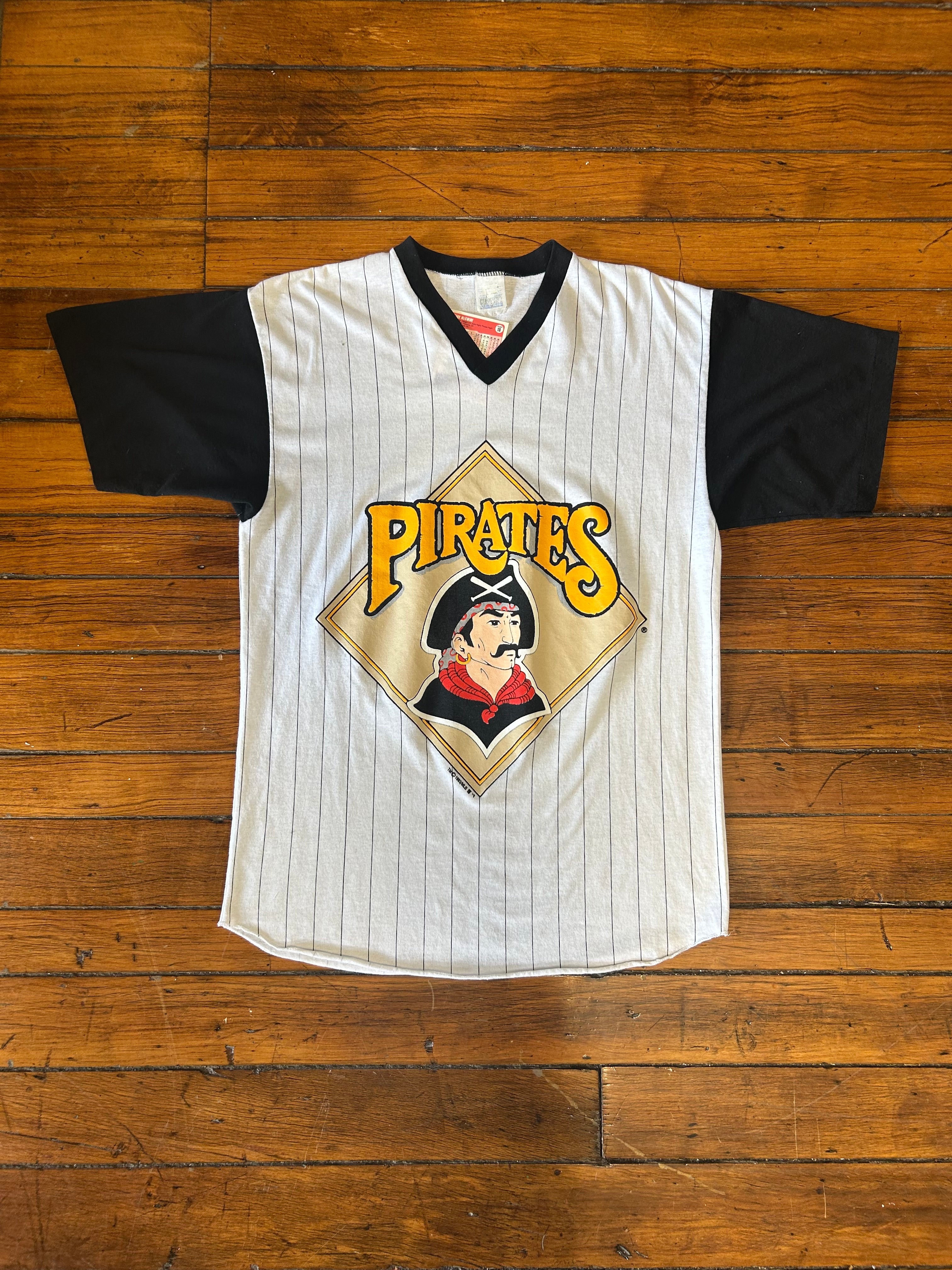 Pittsburgh Pirates Vintage Pinstripe Short Sleeve T-Shirt 90s