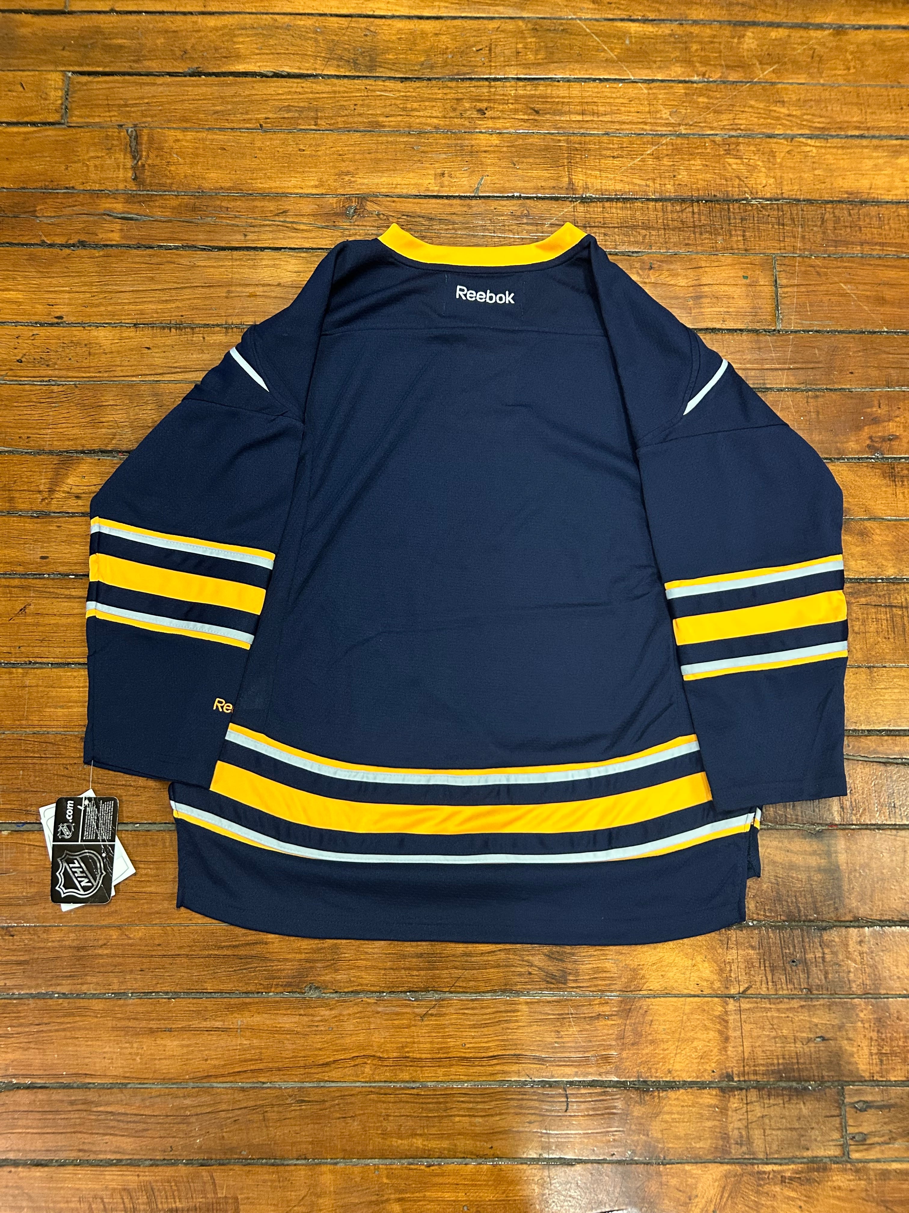 Buffalo Sabres NHL Hockey Jersey Youth NWT