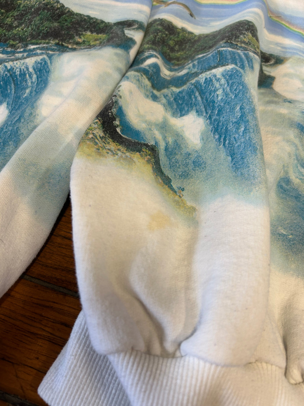 Niagara Falls Ontario Canada Vintage Crewneck Made In Canada Adult