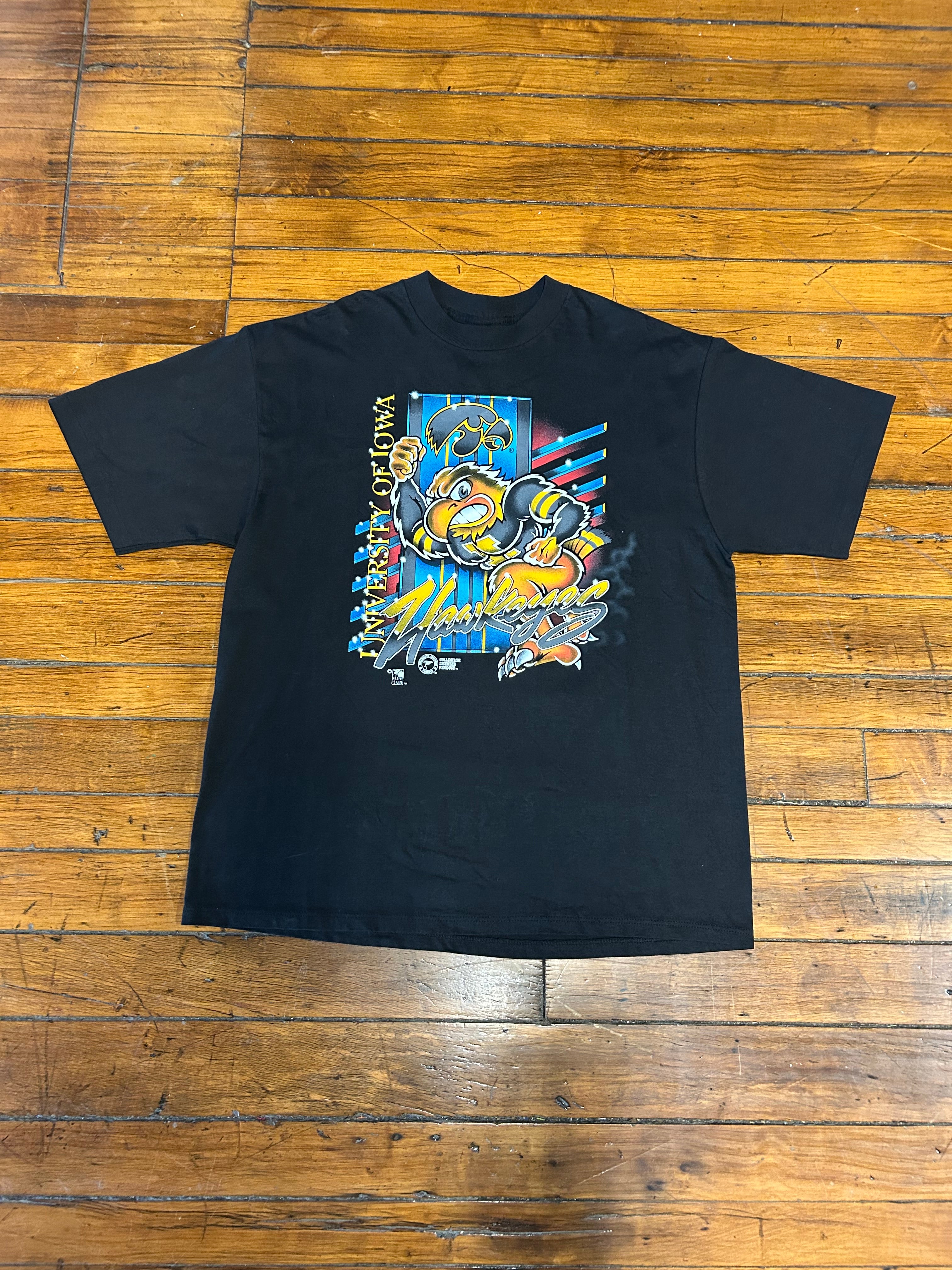 Iowa University Hawkeyes Vintage 90s Graphic T-Shirt
